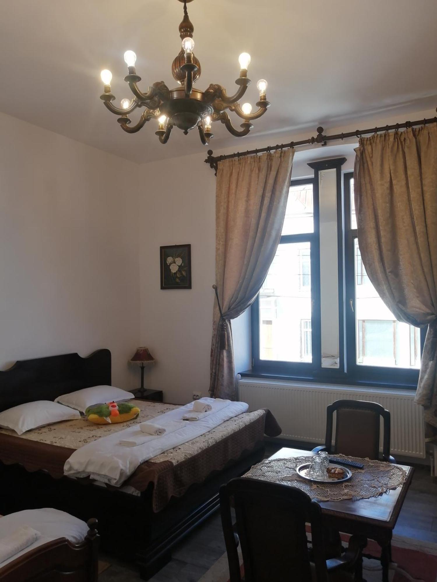 Casa Continentelor Hotel คุมปูลุง ภายนอก รูปภาพ